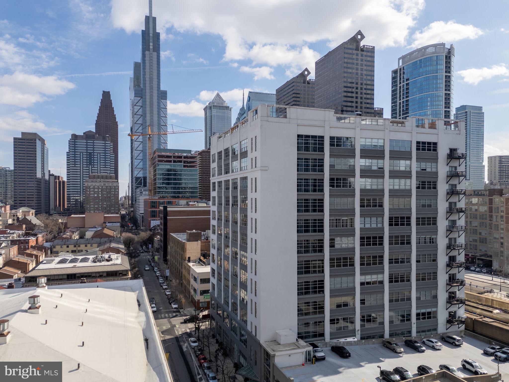 2200-28 Arch Street, Unit 1011 Philadelphia, PA 19103 - Photo 34 of 41