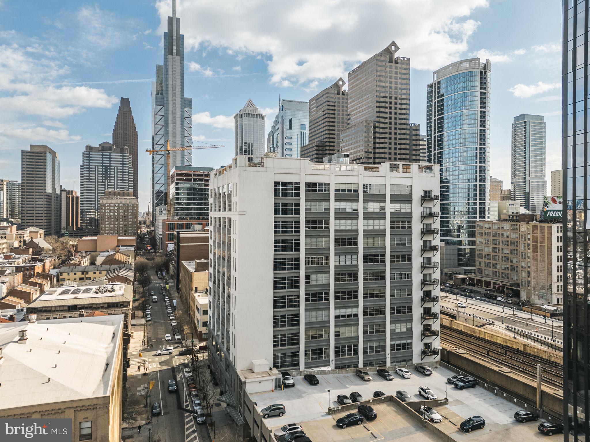 2200-28 Arch Street, Unit 1011 Philadelphia, PA 19103 - Photo 36 of 41