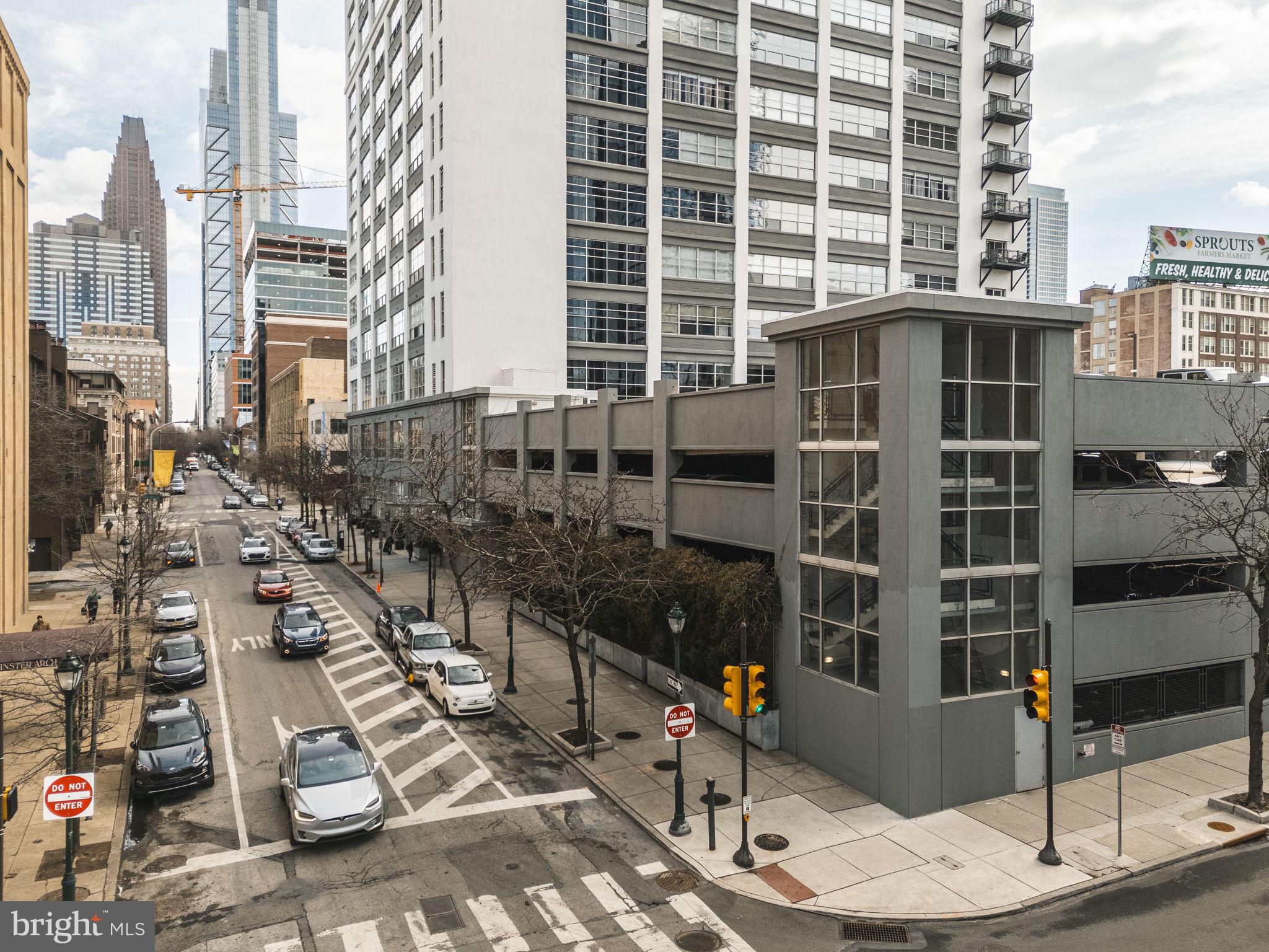 2200-28 Arch Street, Unit 1011 Philadelphia, PA 19103 - Photo 8 of 41