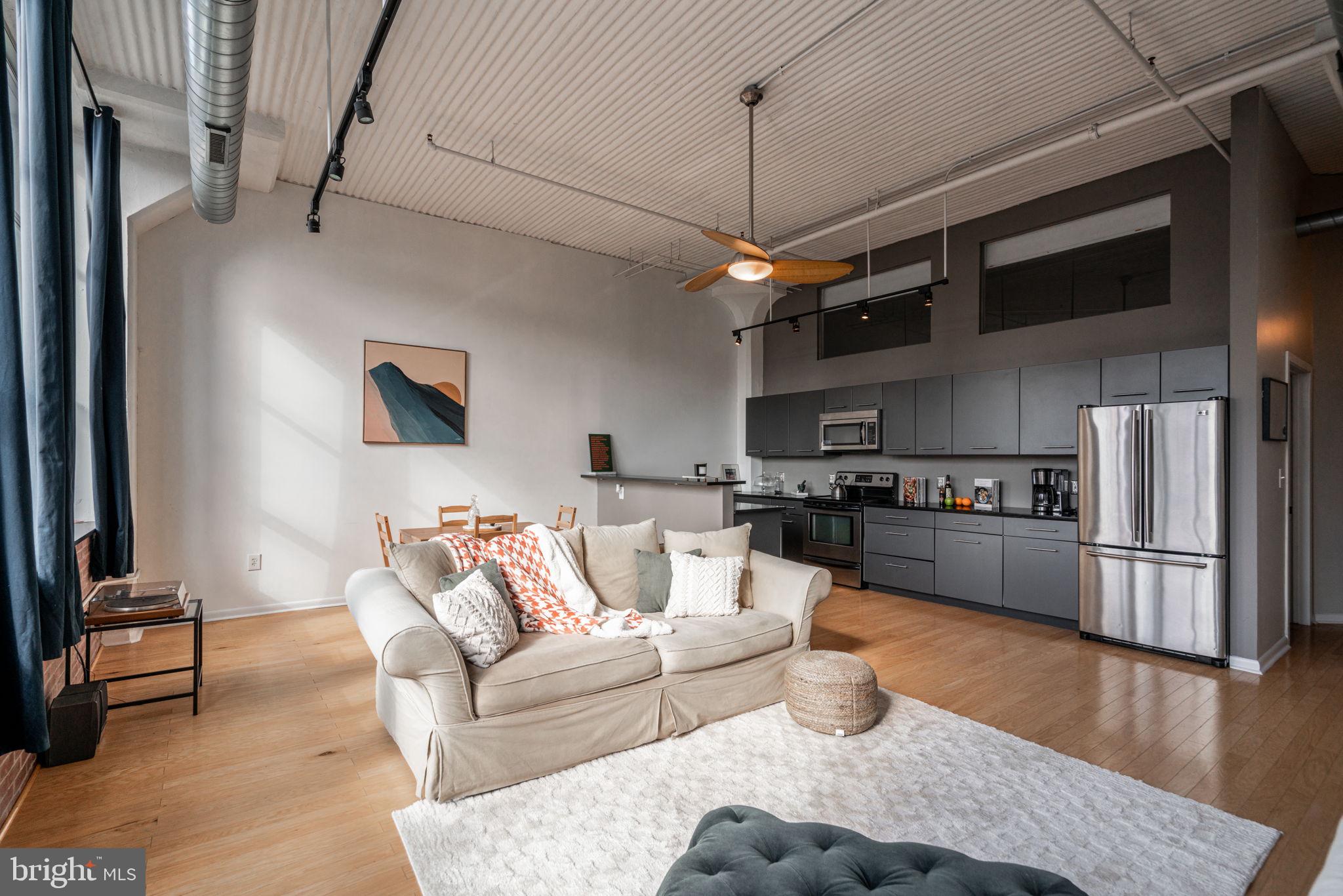 2200-28 Arch Street, Unit 1011 Philadelphia, PA 19103 - Photo 10 of 41