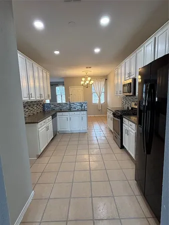 $2,500 | 10120 Sourwood Drive, Fort Worth, TX 76244
