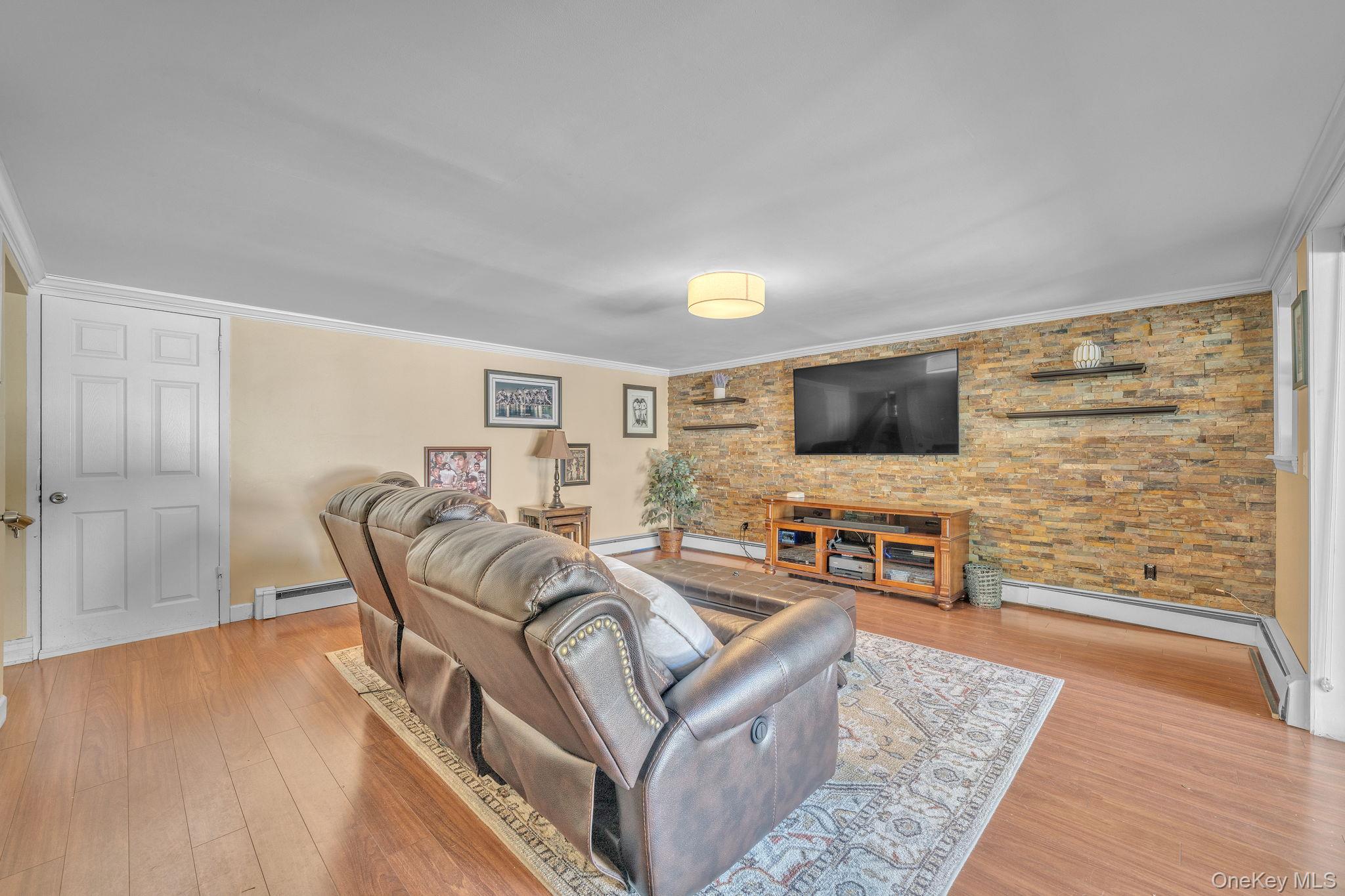 46 Audrey Road Westbury, NY 11590 - Photo 3 of 20