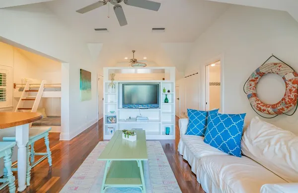 $4,500,000 | 714 Jacaranda Road, Anna Maria, FL 34216