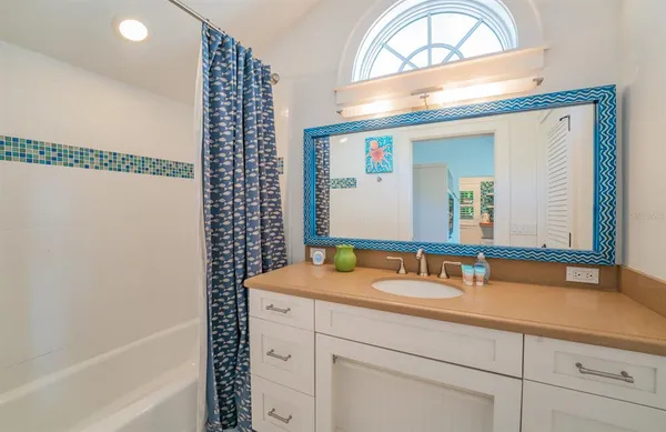 $4,500,000 | 714 Jacaranda Road, Anna Maria, FL 34216