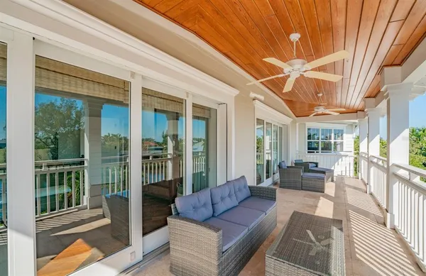 $4,500,000 | 714 Jacaranda Road, Anna Maria, FL 34216