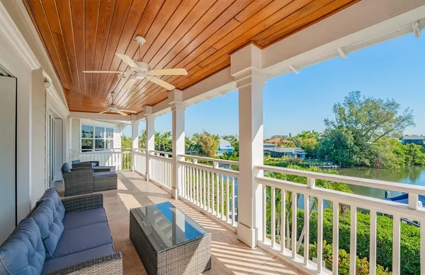 $4,500,000 | 714 Jacaranda Road, Anna Maria, FL 34216