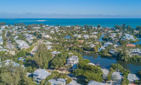 $4,500,000 | 714 Jacaranda Road, Anna Maria, FL 34216
