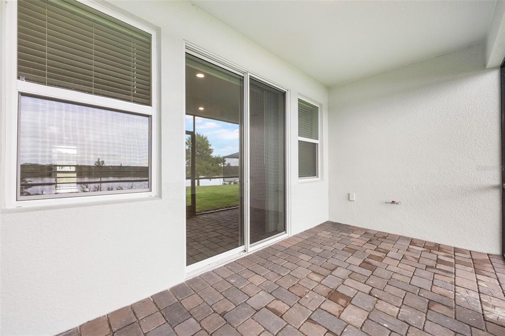 2277 Hamden Way Mount Dora, FL 32757 - Photo 31 of 32 a view of an empty room and window