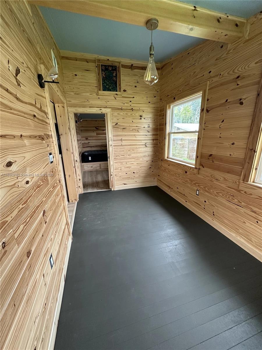 111 Springdale Road Sebring, FL 33870 - Photo 13 of 50 a view of a fireplace in a room