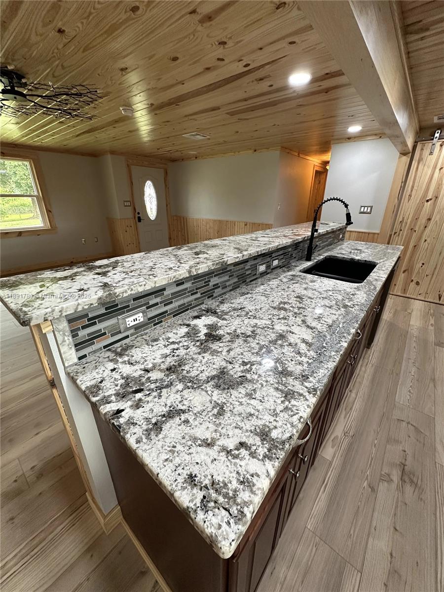 111 Springdale Road Sebring, FL 33870 - Photo 9 of 50 a view of swimming pool