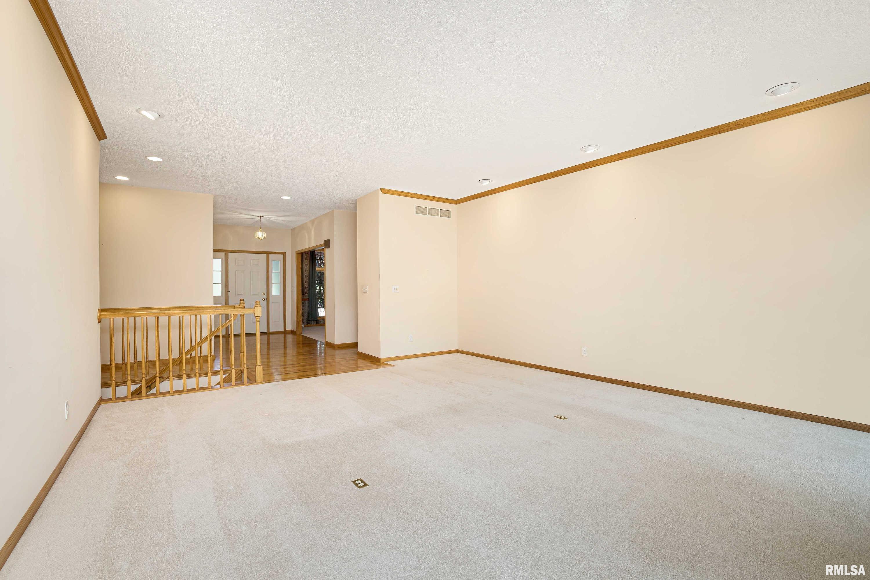 9429 84th St Court West Taylor Ridge, IL 61284 - Photo 12 of 53 Gallery Image 12
