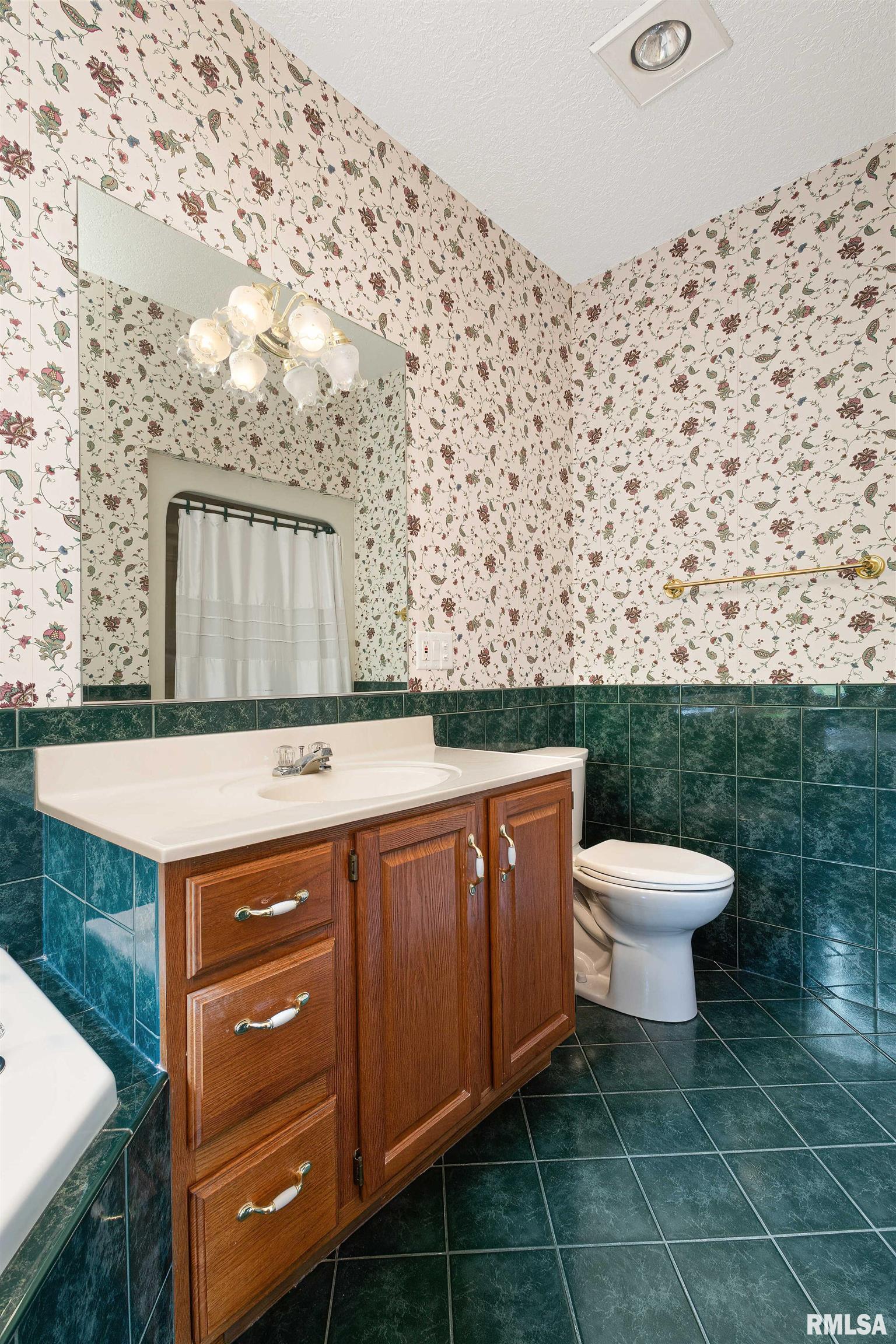 9429 84th St Court West Taylor Ridge, IL 61284 - Photo 24 of 53 Gallery Image 24