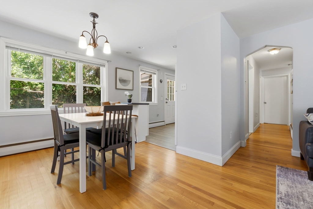 542 Trapelo Road Waltham, MA 02452 - Photo 18 of 42