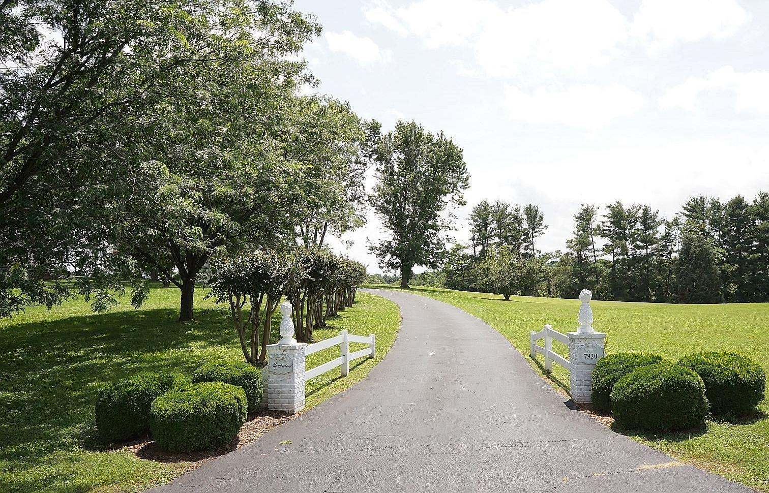 7920 Alpine Road Roanoke, VA 24019 - Photo 2 of 46 Driveway to Property