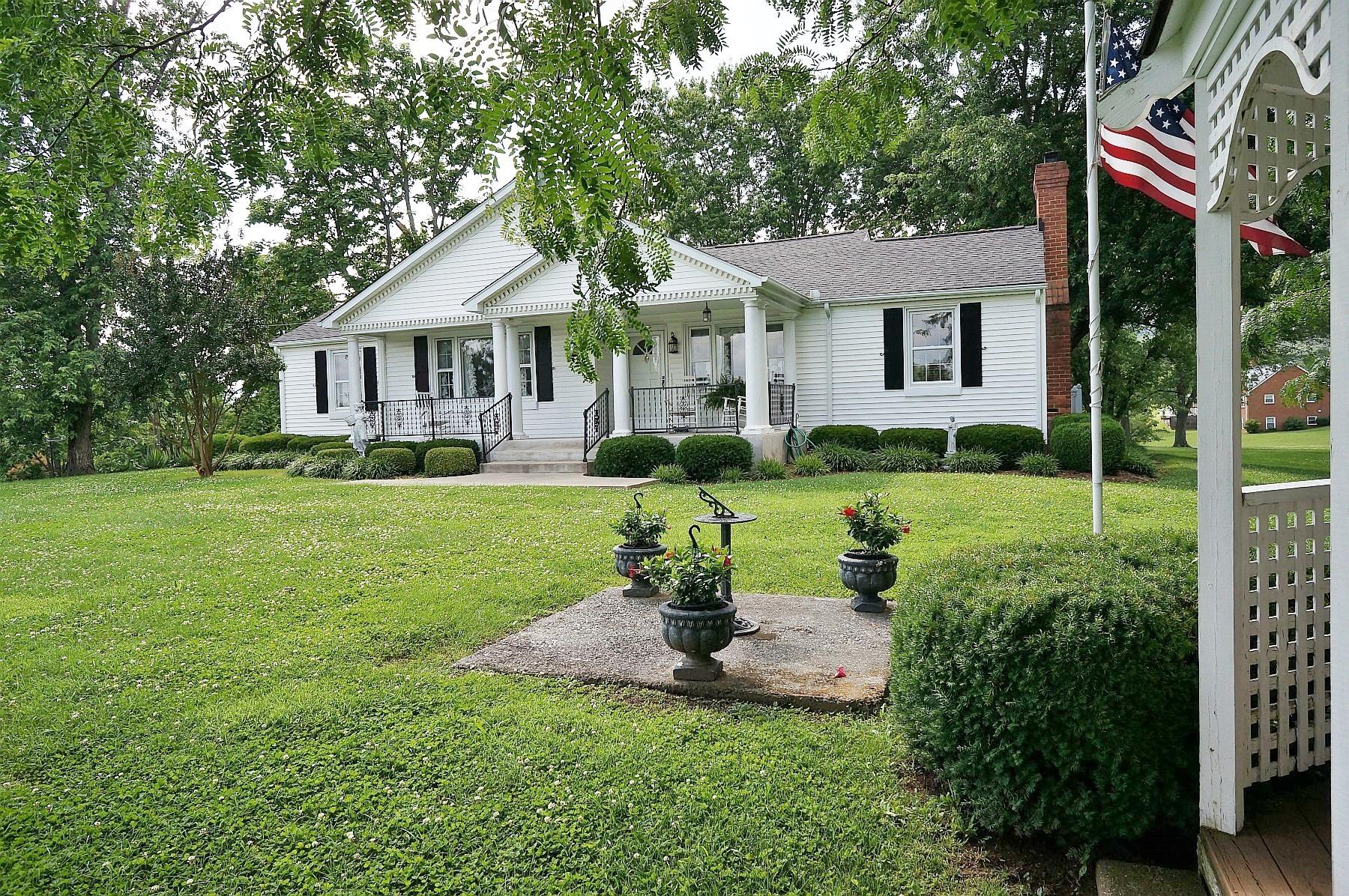 7920 Alpine Road Roanoke, VA 24019 - Photo 5 of 46 Front Yard