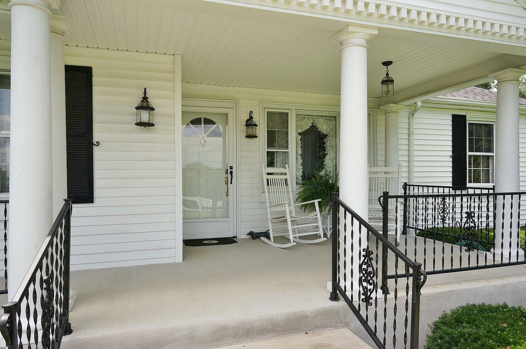 7920 Alpine Road Roanoke, VA 24019 - Photo 7 of 46 Front Porch
