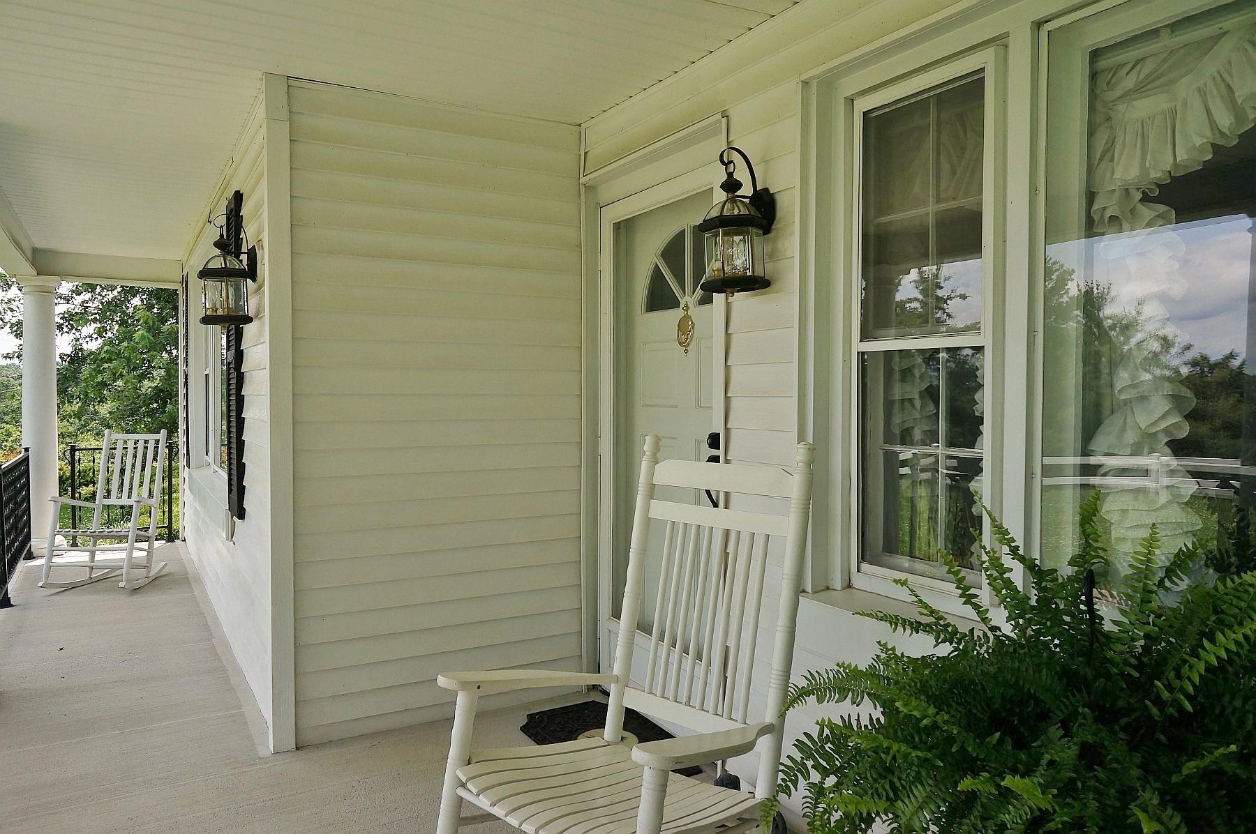 7920 Alpine Road Roanoke, VA 24019 - Photo 8 of 46 Front Porch 2