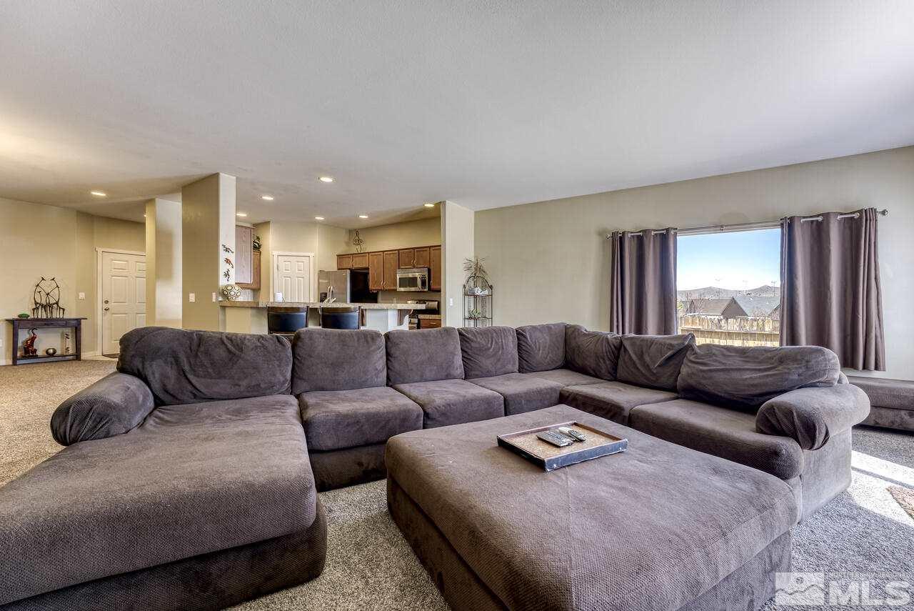 7592 Gold Drive Reno, NV 89506 - Photo 3 of 13 Photo 3