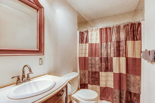 $275,000 | 9842 Southwest 19th Terrace, Towanda, KS 67144