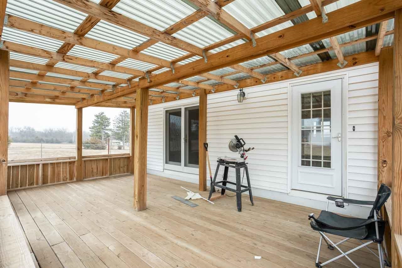 9842 Southwest 19th Terrace Towanda, KS 67144 - Photo 24 of 33