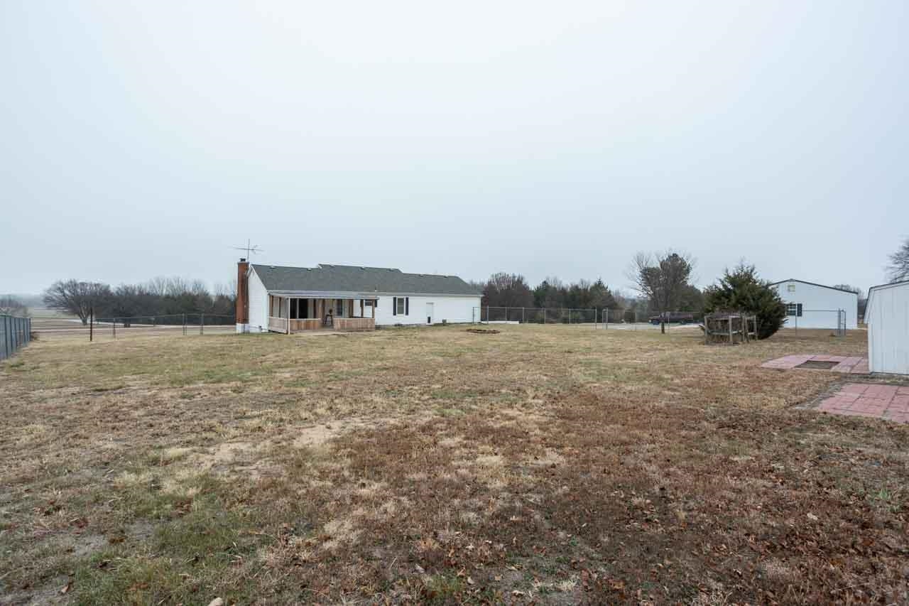 9842 Southwest 19th Terrace Towanda, KS 67144 - Photo 30 of 33