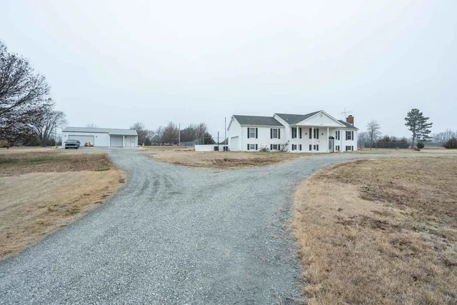 $275,000 | 9842 Southwest 19th Terrace, Towanda, KS 67144