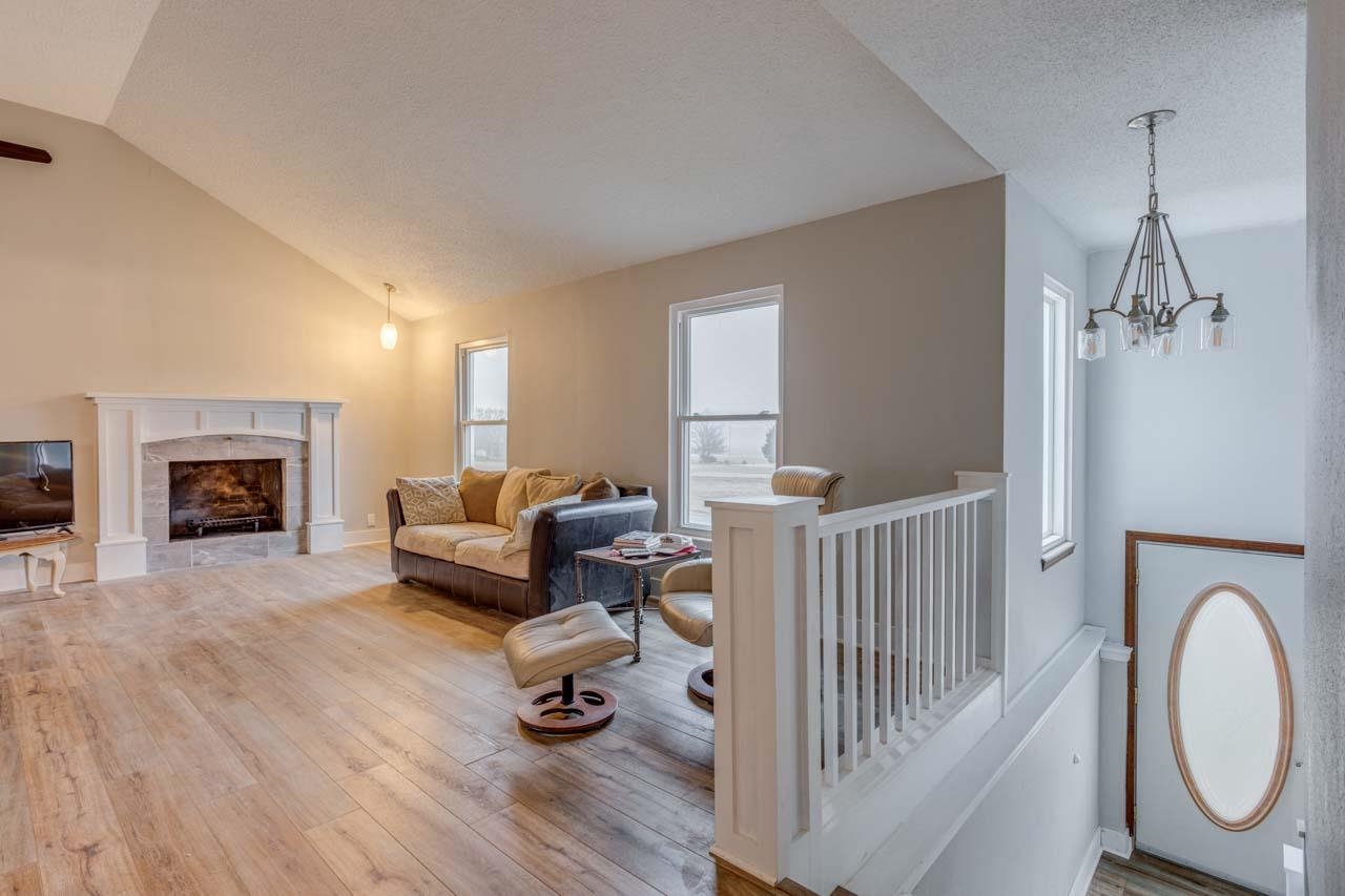 9842 Southwest 19th Terrace Towanda, KS 67144 - Photo 9 of 33