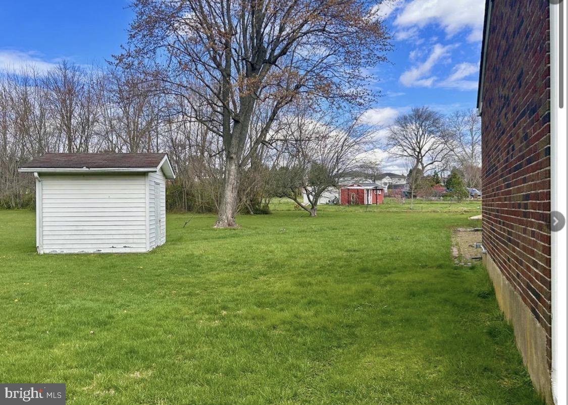 1215 Milltown Road Wilmington, DE 19808 - Photo 15 of 17 Backyard
