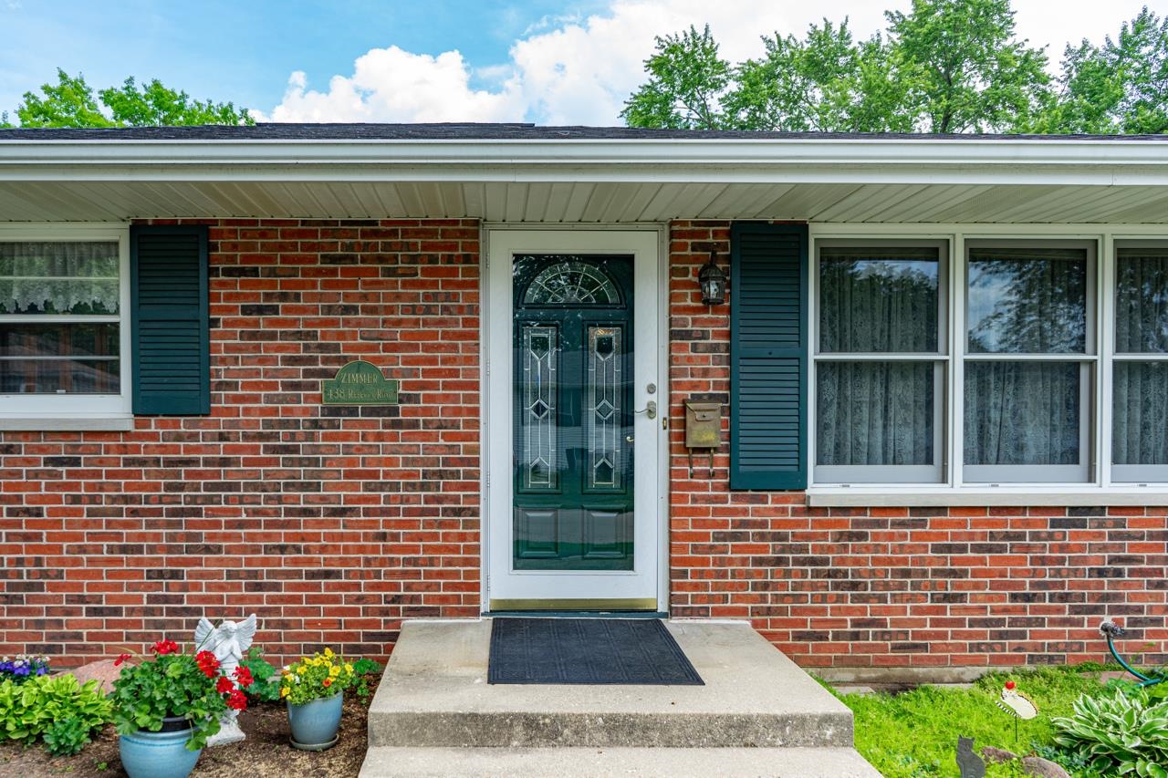 438 Rebecca Road Belvidere, IL 61008 - Photo 4 of 28 a front view of a house