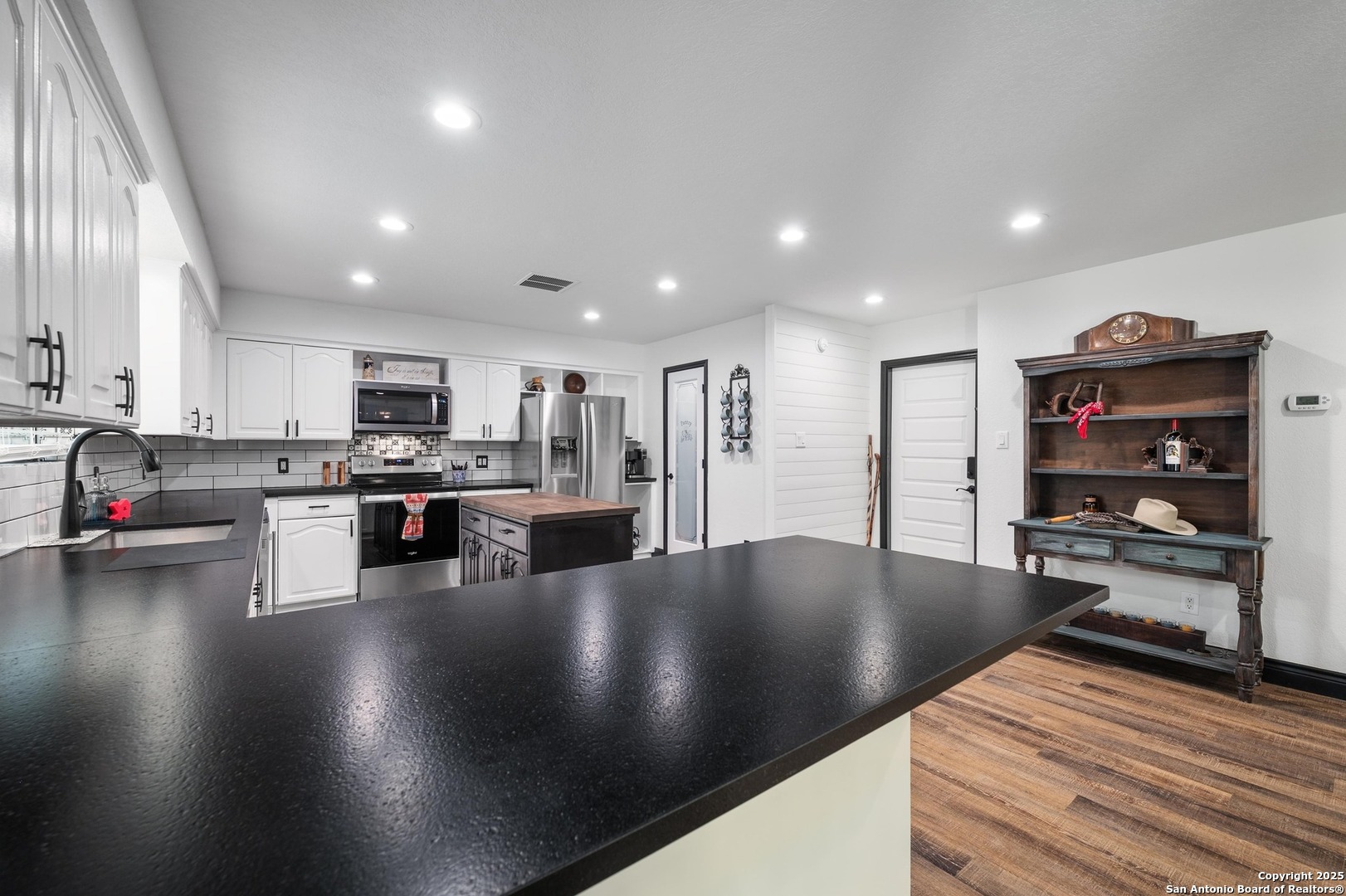 113 Timberlake Kingsland, TX 78639 - Photo 22 of 50