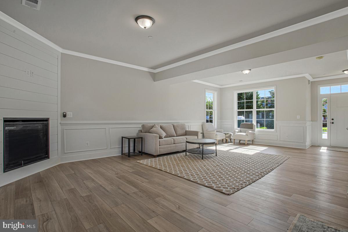 416 Venton Road Edgewater, MD 21037 - Photo 8 of 57 Family Room