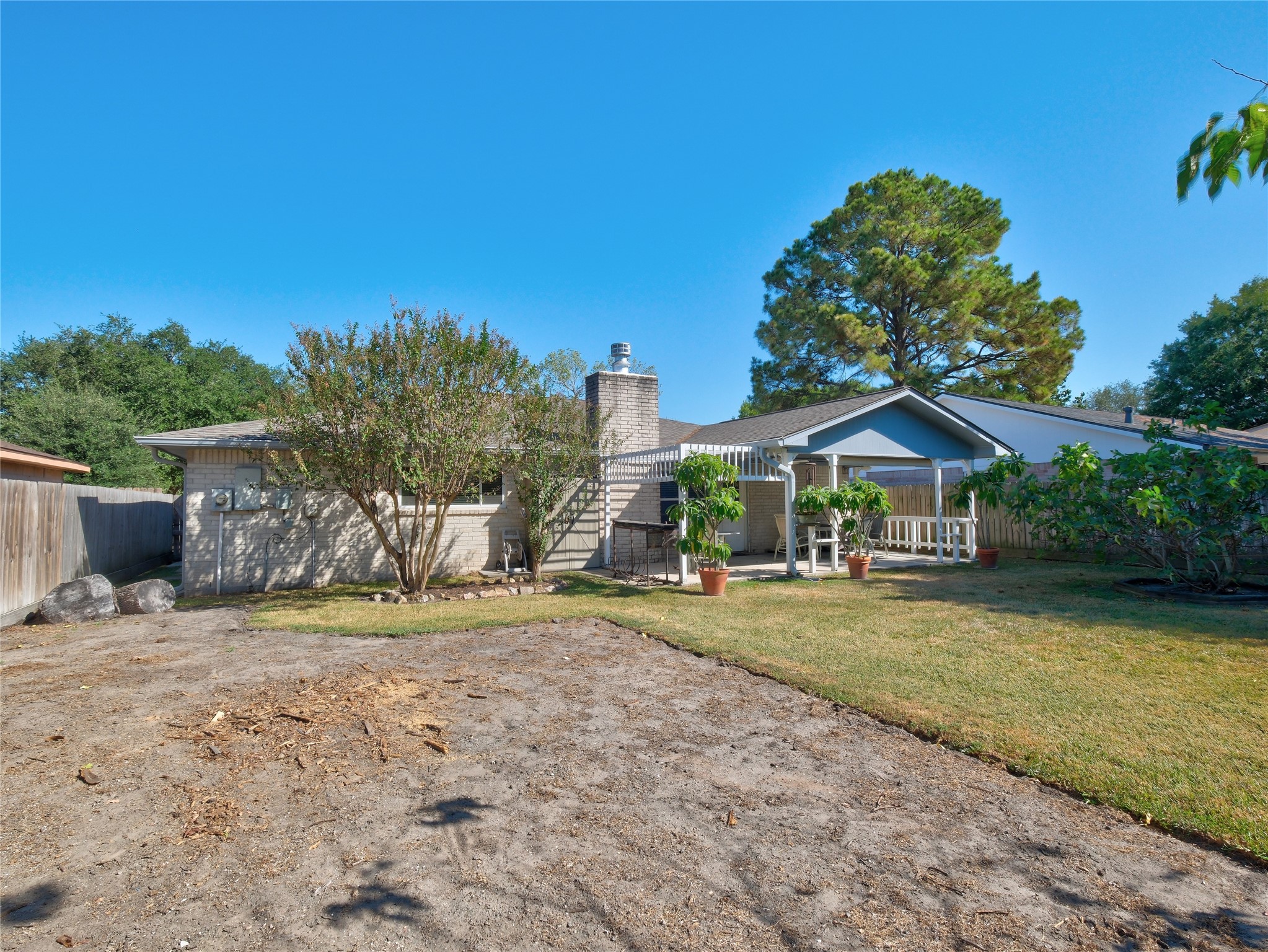 7315 Weatherhill Lane Houston, TX 77041 - Photo 37 of 40 Love to garden!? There is a garden area already set up for you to add lots of plants!