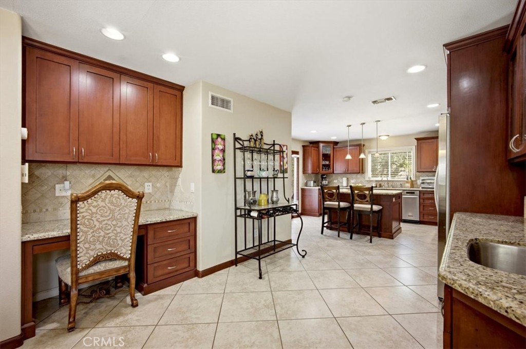 7865 Layton Street Rancho Cucamonga, CA 91730 - Photo 11 of 60 Gallery Image 11
