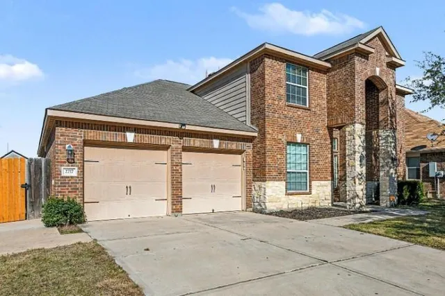 $399,000 | 2717 Aspen Hill Drive, Denton, TX 76209