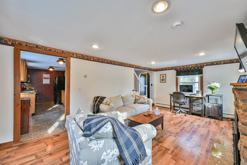 15 Parker Road Holden, MA 01520 - Photo 12 of 32