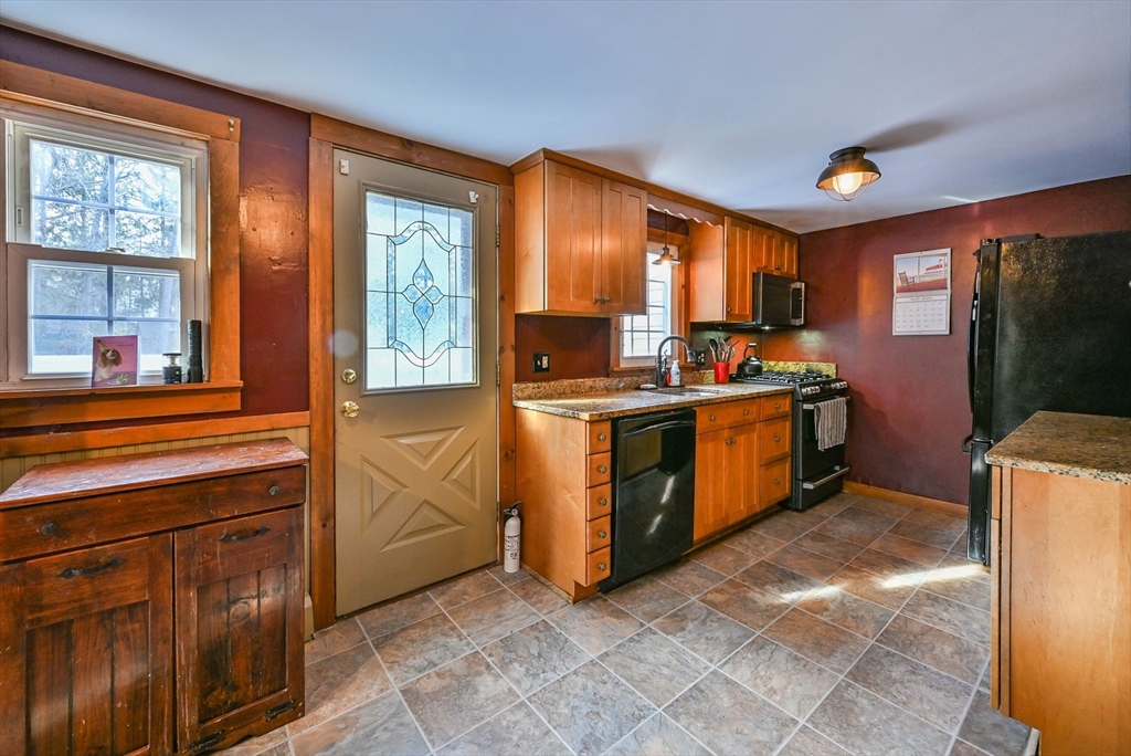15 Parker Road Holden, MA 01520 - Photo 15 of 32