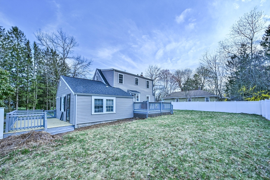 15 Parker Road Holden, MA 01520 - Photo 7 of 32