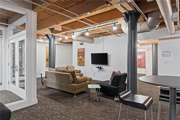 $167,000 | 700 Broadway Boulevard, Unit 508, Kansas City, MO 64105