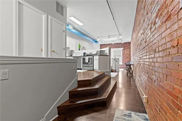 $167,000 | 700 Broadway Boulevard, Unit 508, Kansas City, MO 64105
