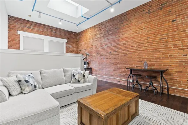$167,000 | 700 Broadway Boulevard, Unit 508, Kansas City, MO 64105
