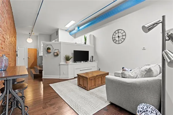 $167,000 | 700 Broadway Boulevard, Unit 508, Kansas City, MO 64105