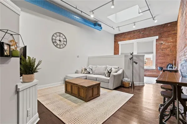 $167,000 | 700 Broadway Boulevard, Unit 508, Kansas City, MO 64105