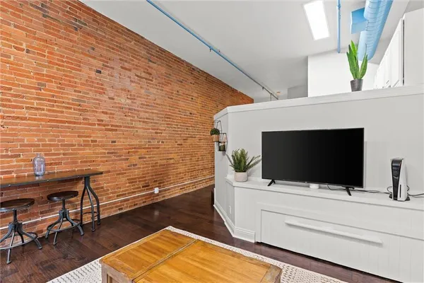 $167,000 | 700 Broadway Boulevard, Unit 508, Kansas City, MO 64105