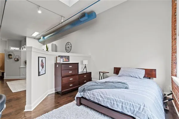$167,000 | 700 Broadway Boulevard, Unit 508, Kansas City, MO 64105
