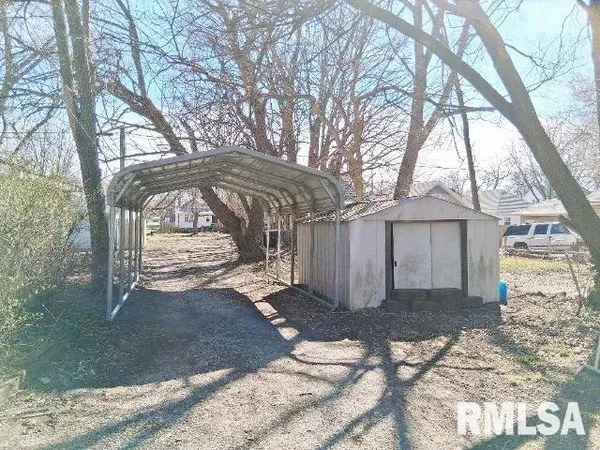$800 | 316 East Melbourne Avenue, Peoria, IL 61603