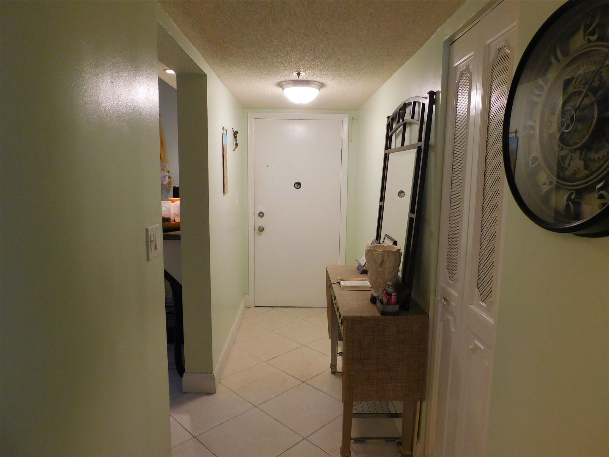 3910 Inverrary Boulevard, Unit 202B Fort Lauderdale, FL 33319 - Photo 2 of 18 Wallway