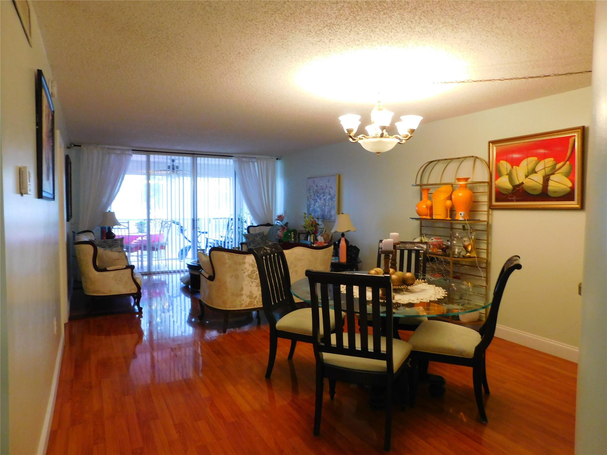 3910 Inverrary Boulevard, Unit 202B Fort Lauderdale, FL 33319 - Photo 3 of 18 Living & dining conbo