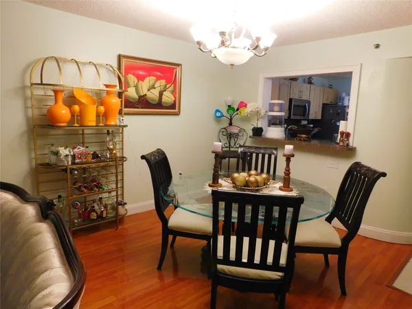 $149,900 | 3910 Inverrary Boulevard, Unit 202B, Fort Lauderdale, FL 33319