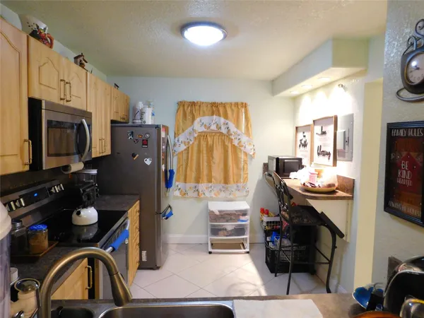 $149,900 | 3910 Inverrary Boulevard, Unit 202B, Fort Lauderdale, FL 33319