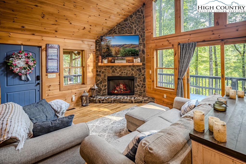 8012 Big Ivy Road Purlear, NC 28665 - Photo 11 of 46 Gallery Image 11